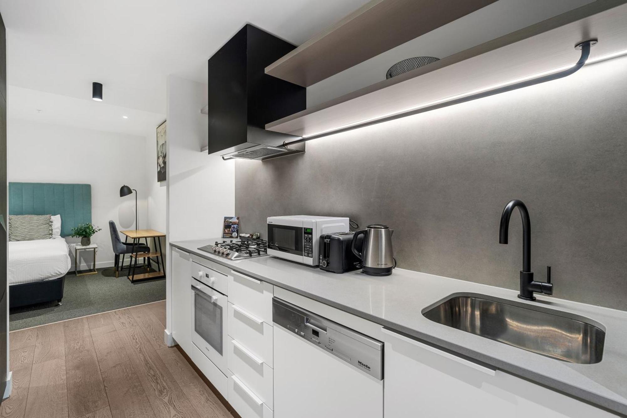 The Eminence Apartments By Cllix Melbourne Dış mekan fotoğraf