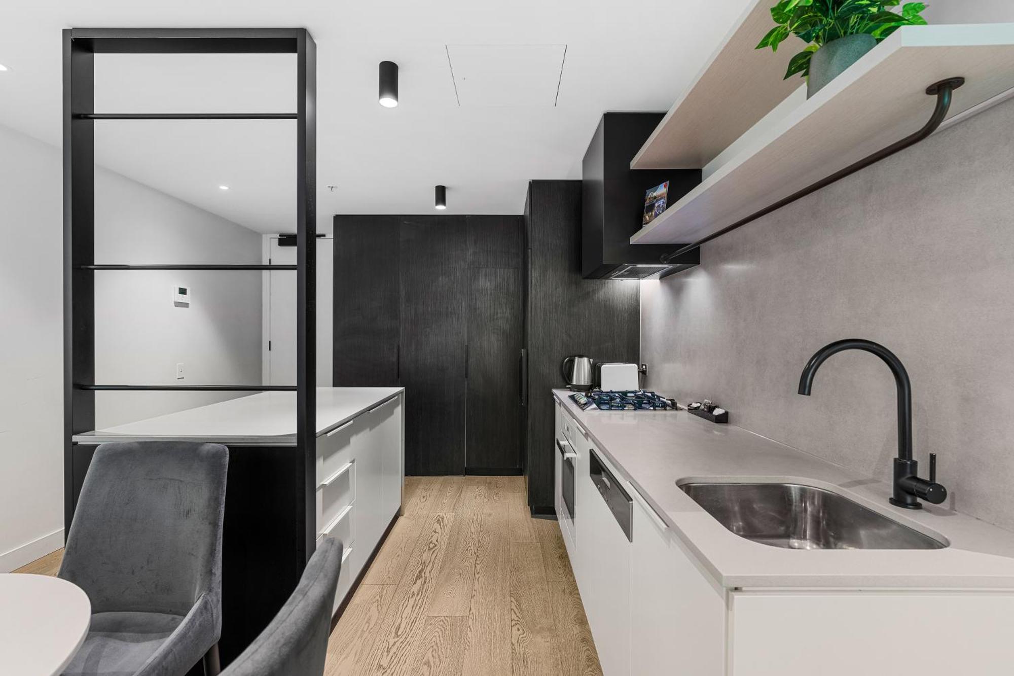 The Eminence Apartments By Cllix Melbourne Dış mekan fotoğraf