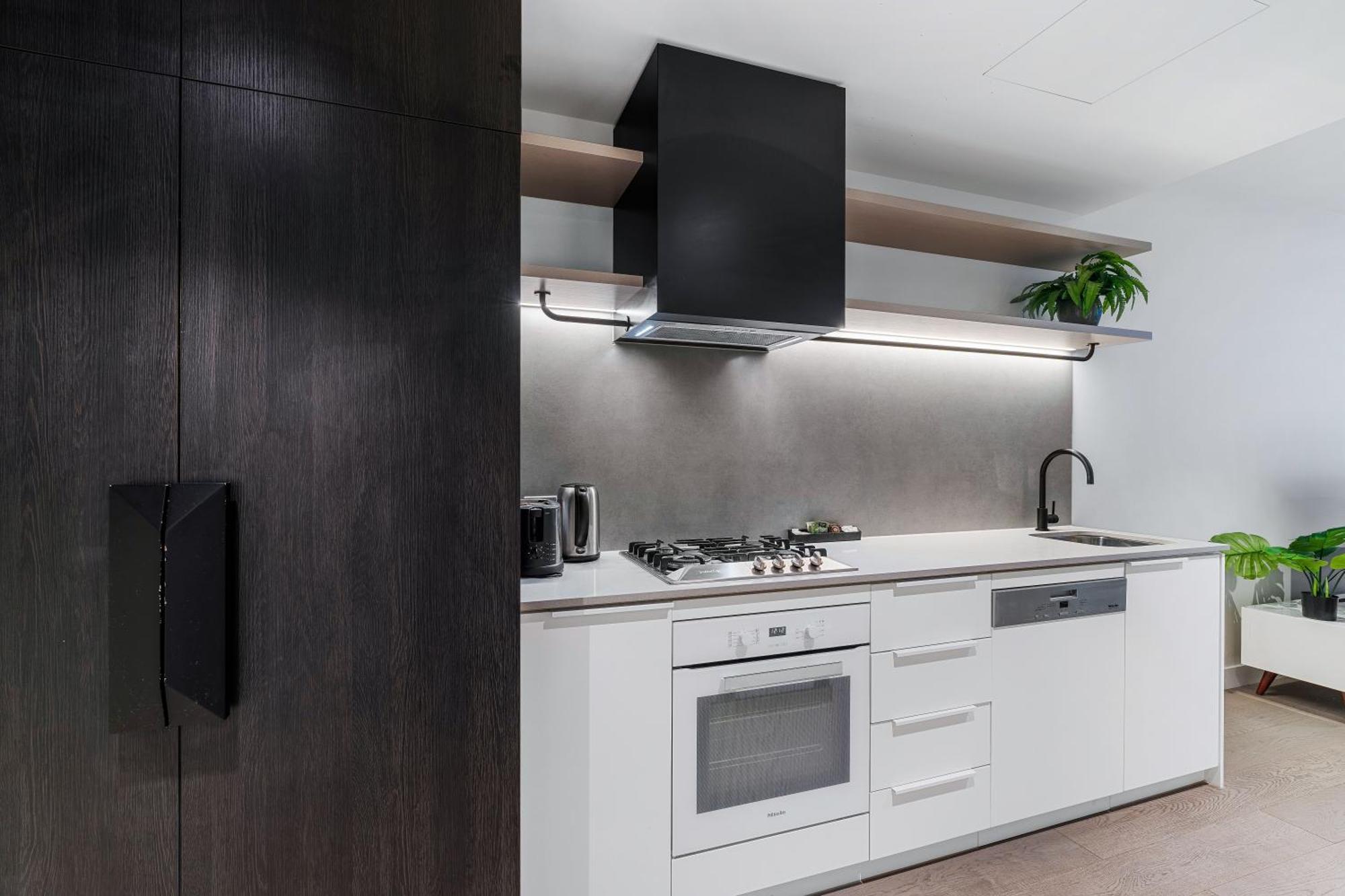 The Eminence Apartments By Cllix Melbourne Dış mekan fotoğraf